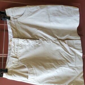 Sport Haley beige skort size 6 with 3 pockets